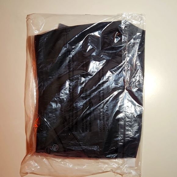 ❤NWT BLACK EDDIE BAUER SHORTS - SKYLINE TRAIL ACTIVE - ZIPPER POCKET - PLUS SIZE - Picture 4 of 9